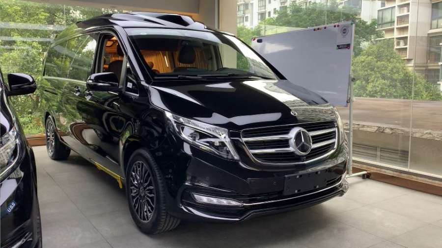 奔驰v260l尊贵加长版商务车高顶