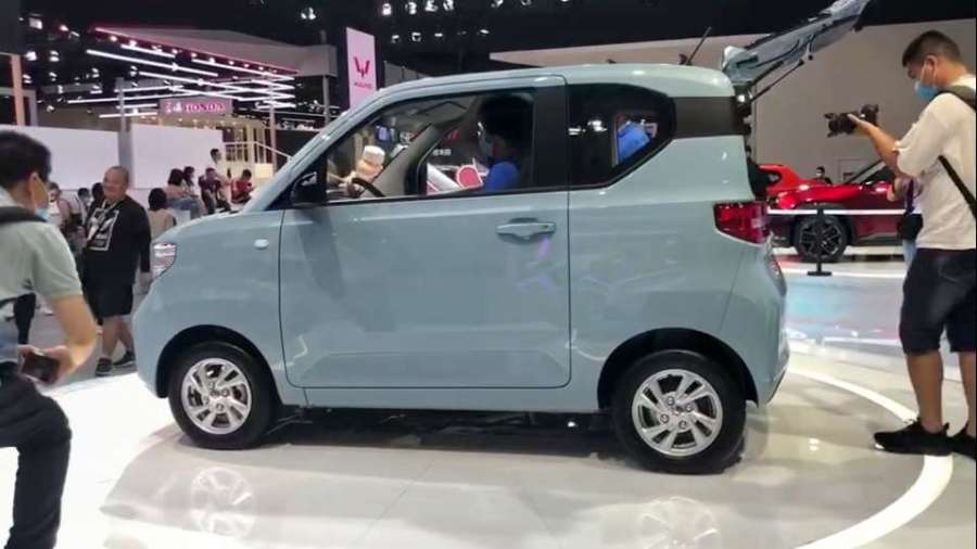 五菱宏光miniev老头乐还是代步神车