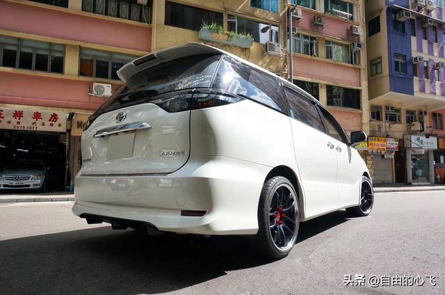 丰田普瑞维亚改装原装日本版estima包围套件