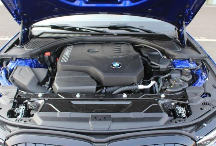 5t三缸发动机(其实个人试驾过上一代三缸3系并认为还算能接受),不满