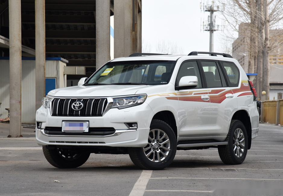 丰田再亮王炸搭35lv6引擎霸气远超奥迪q5l配真皮座椅