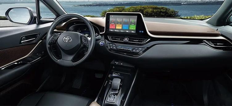 3英寸全液晶仪表盘,新开发的电子换挡系统,nanoe64纳米水离子发生器