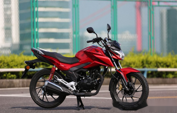外观设计很有主流风格新大洲本田cbf125r外观设计非常的有运动感,几乎