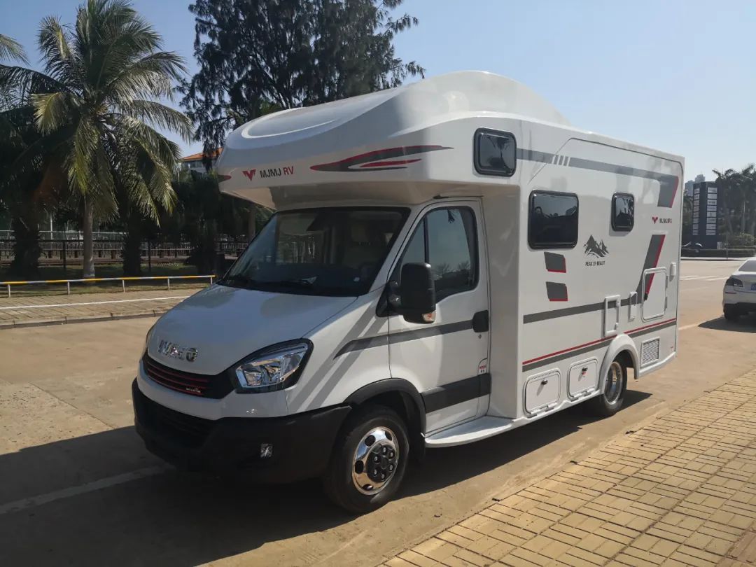 438万元的顶配自动挡依维柯欧胜c型房车美景美家mj6