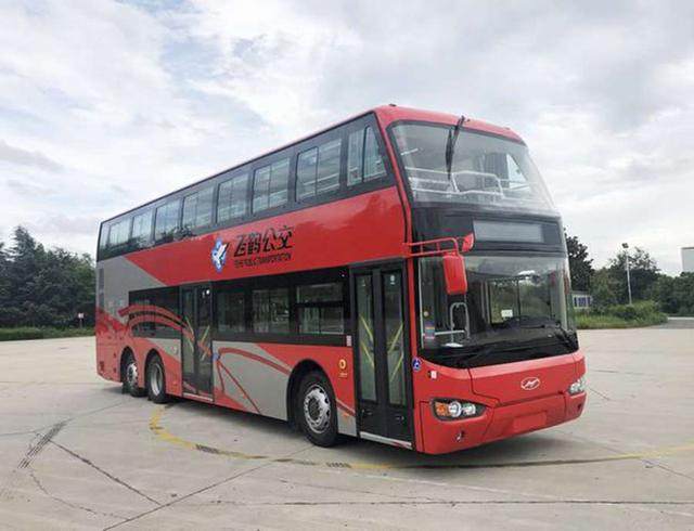 纯电客车是主角金龙三轴燃油新品亮相336批公告还有啥亮点