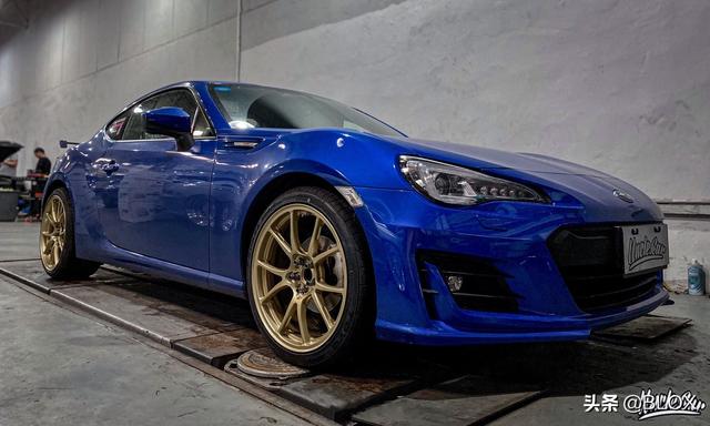 blox改装集经典蓝金组合配色斯巴鲁brz改装分享