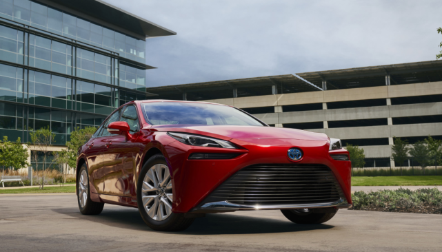 2021年全新改款丰田mirai氢燃料动力这才是未来的方向