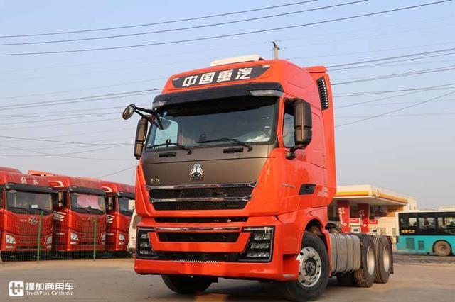 豪沃th7可以理解成豪沃t7h的一个继任车型,它颠覆了豪沃t7h以往的传统