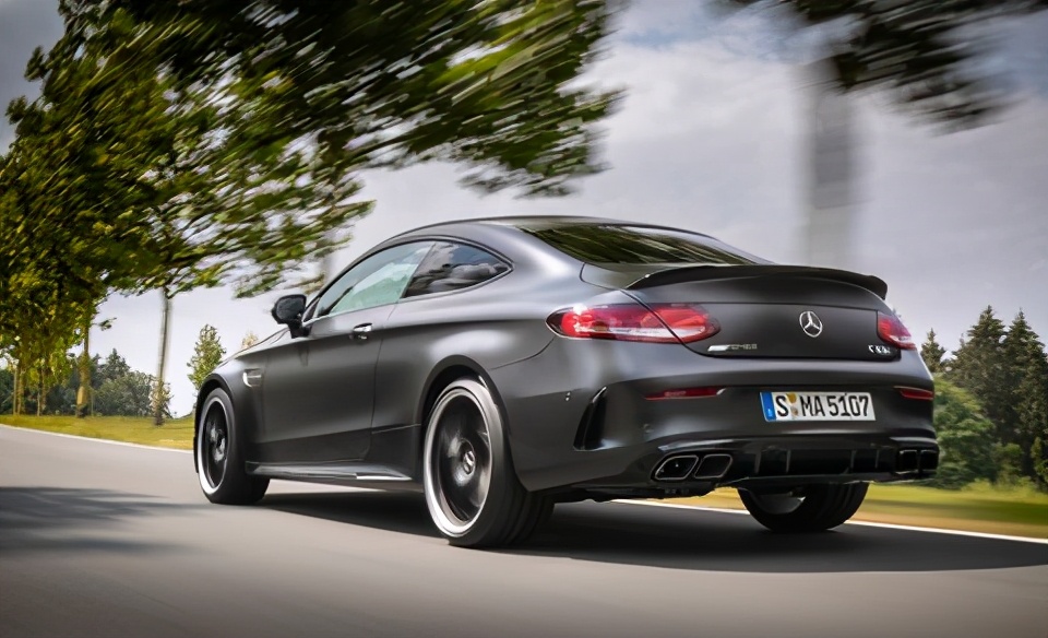年度最佳轿车之2021款梅赛德斯amg c63