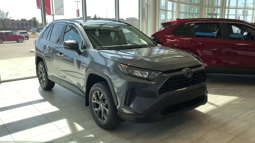 2021款丰田rav4到店实拍看到外观和内饰才知道啥叫改变